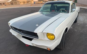 Ford-Mustang-1965-Fastback-4
