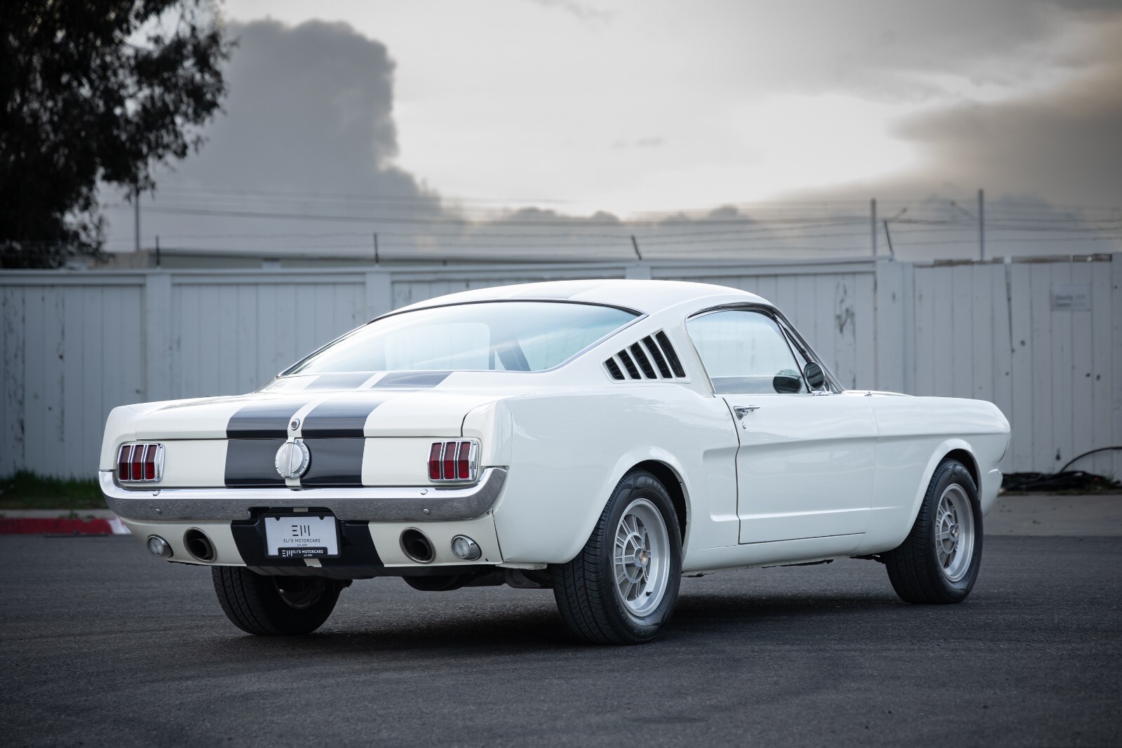 Ford-Mustang-1965-Fastback-5