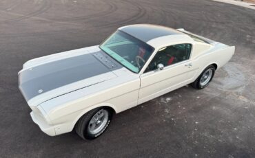 Ford-Mustang-1965-Fastback-6