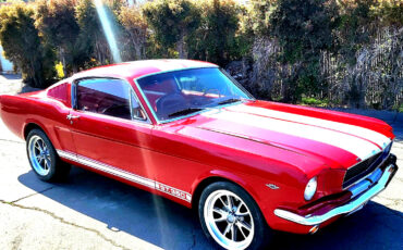 Ford-Mustang-1965-Fastback-8