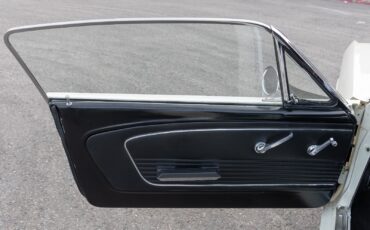 Ford-Mustang-1965-Fastback-9