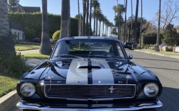 Ford-Mustang-1966-2