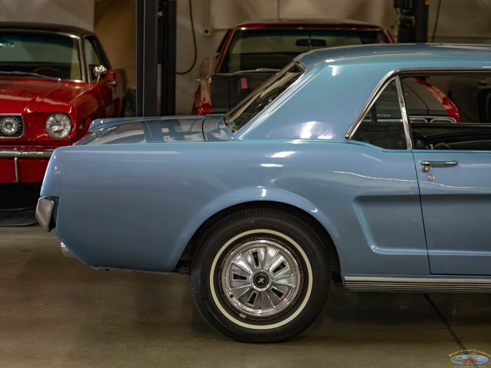 Ford-Mustang-1966-2-Door-Coupe-1