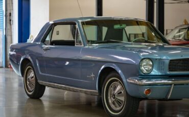 Ford-Mustang-1966-2-Door-Coupe-10