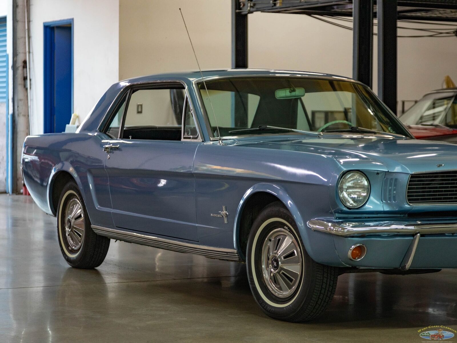 Ford-Mustang-1966-2-Door-Coupe-10