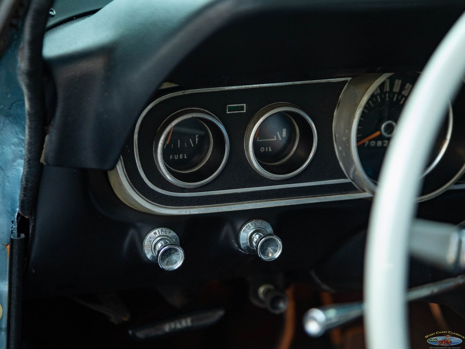 Ford-Mustang-1966-2-Door-Coupe-33