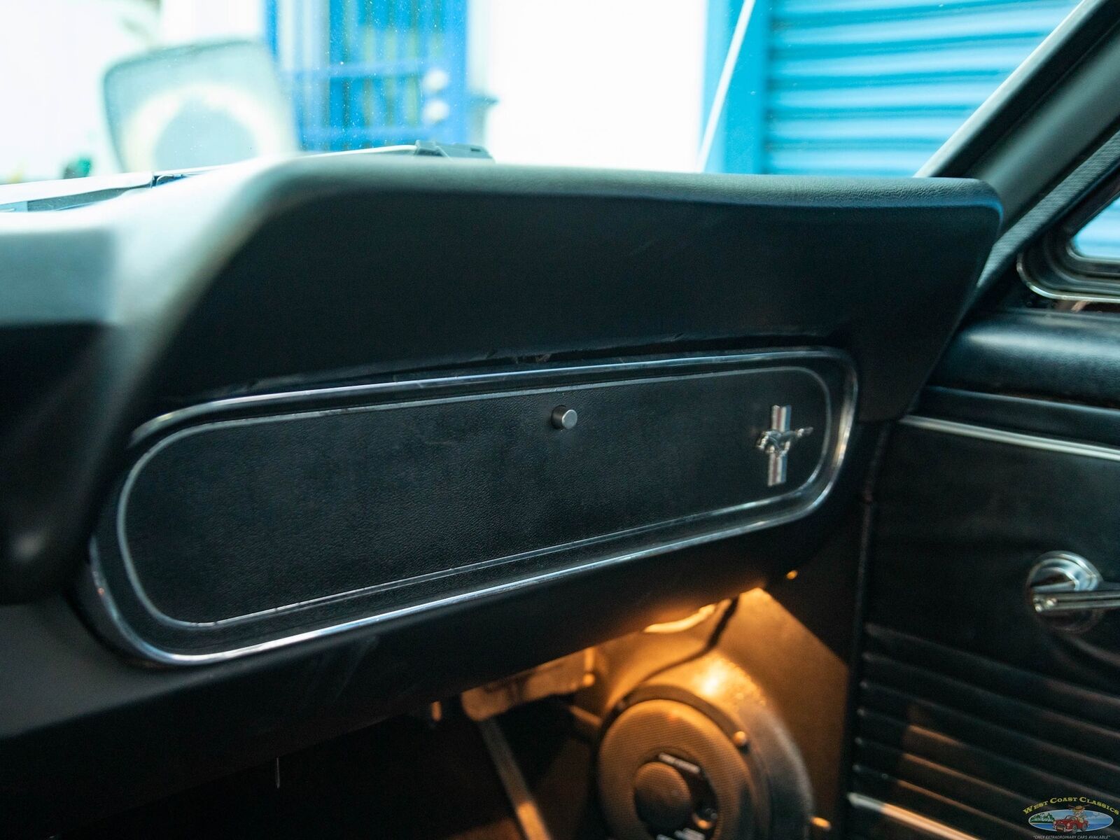 Ford-Mustang-1966-2-Door-Coupe-36