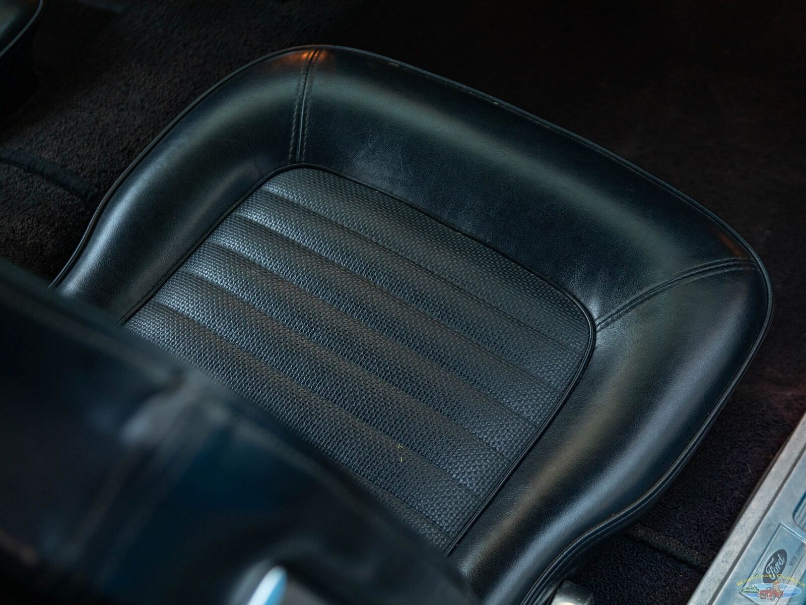 Ford-Mustang-1966-2-Door-Coupe-39