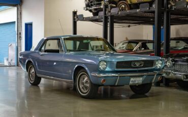 Ford-Mustang-1966-2-Door-Coupe-9