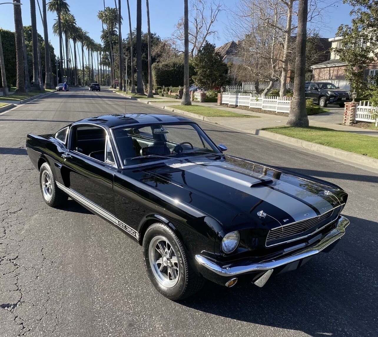 Ford-Mustang-1966-4