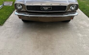 Ford-Mustang-1966-Convertible-2