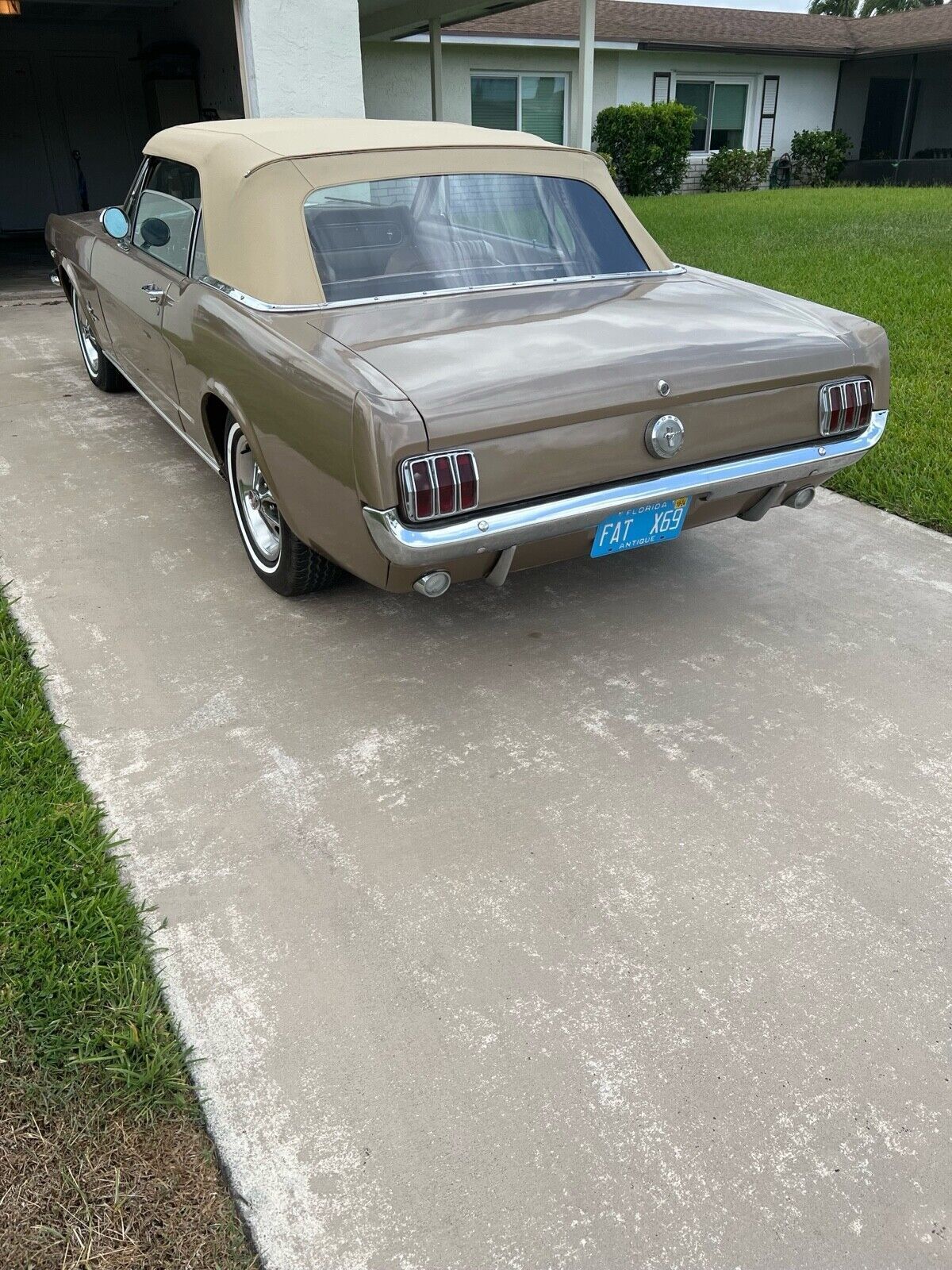 Ford-Mustang-1966-Convertible-3