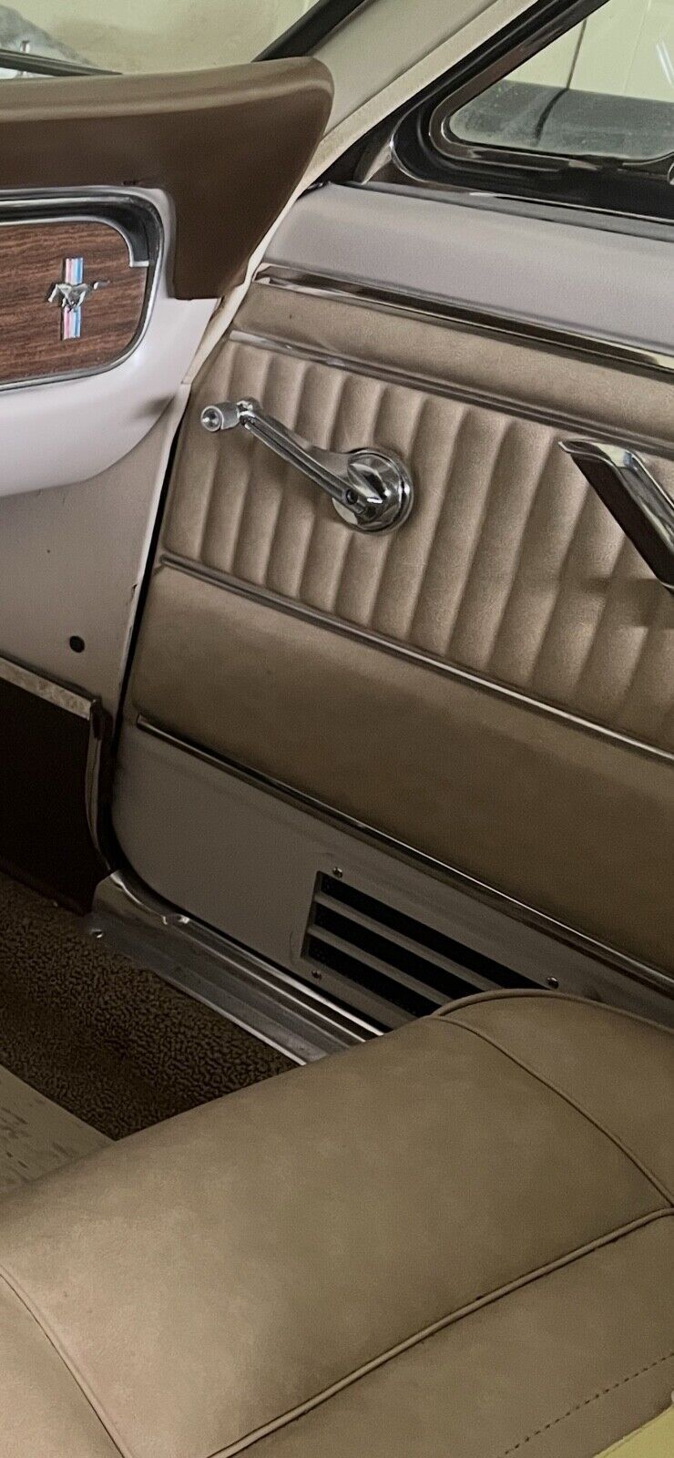 Ford-Mustang-1966-Convertible-7