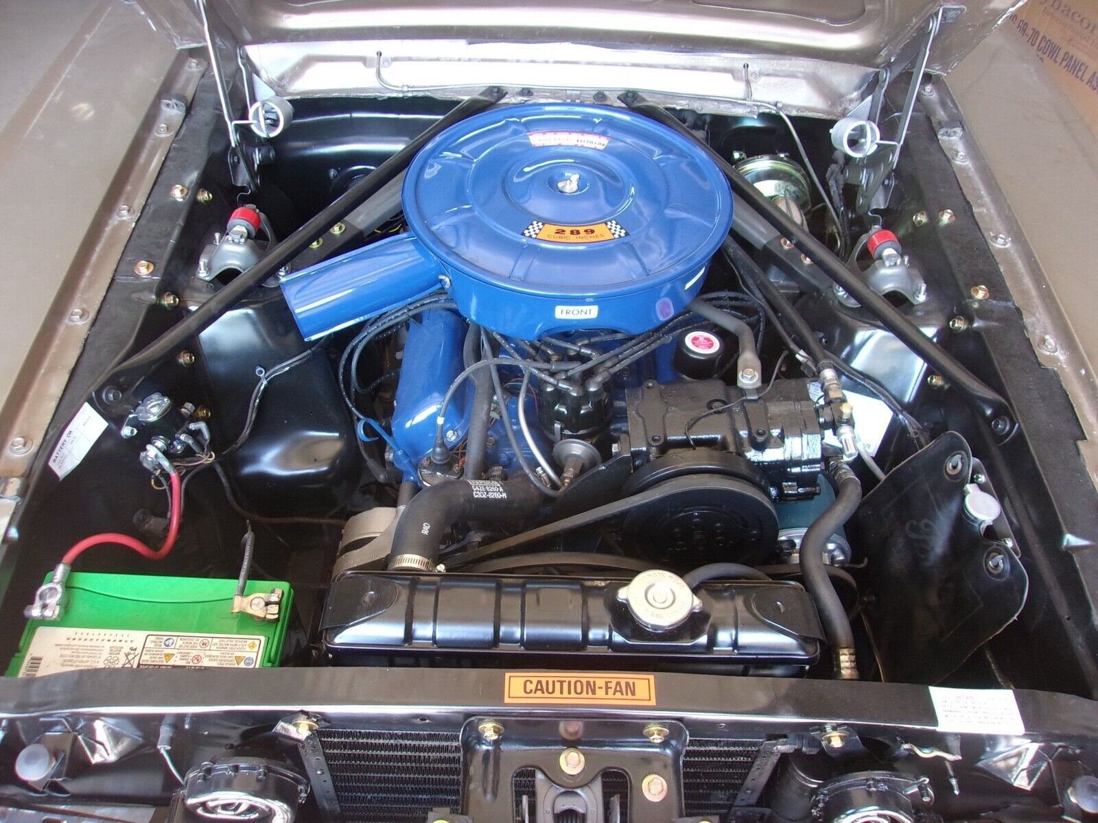 Ford-Mustang-1966-Convertible-9