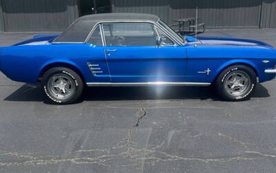 Ford Mustang  1966 blue