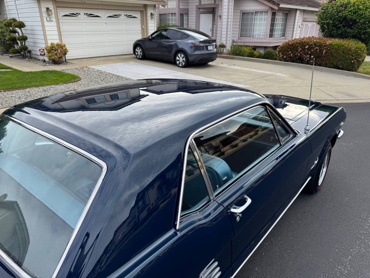 Ford-Mustang-1966-blue-21