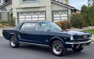 Ford-Mustang-1966-blue-4