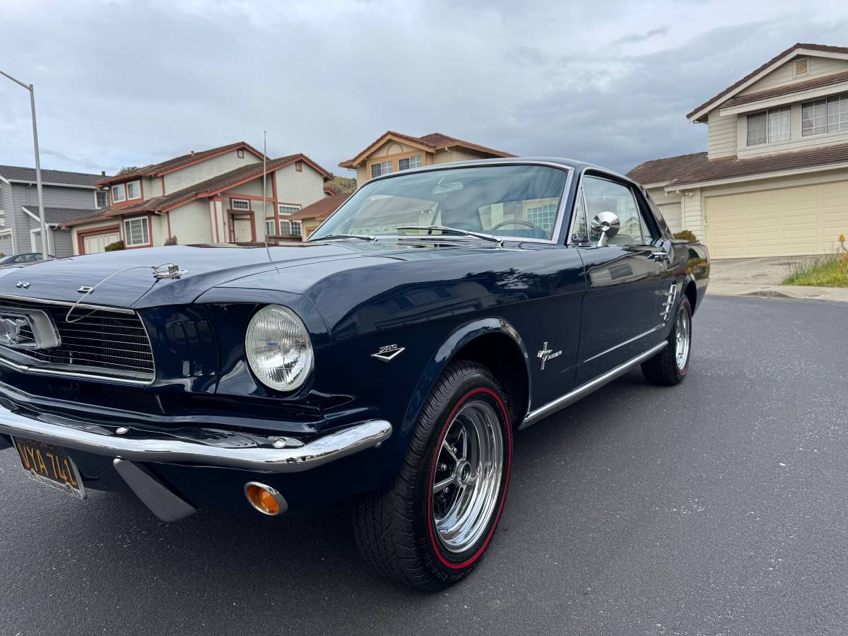 Ford-Mustang-1966-blue-7