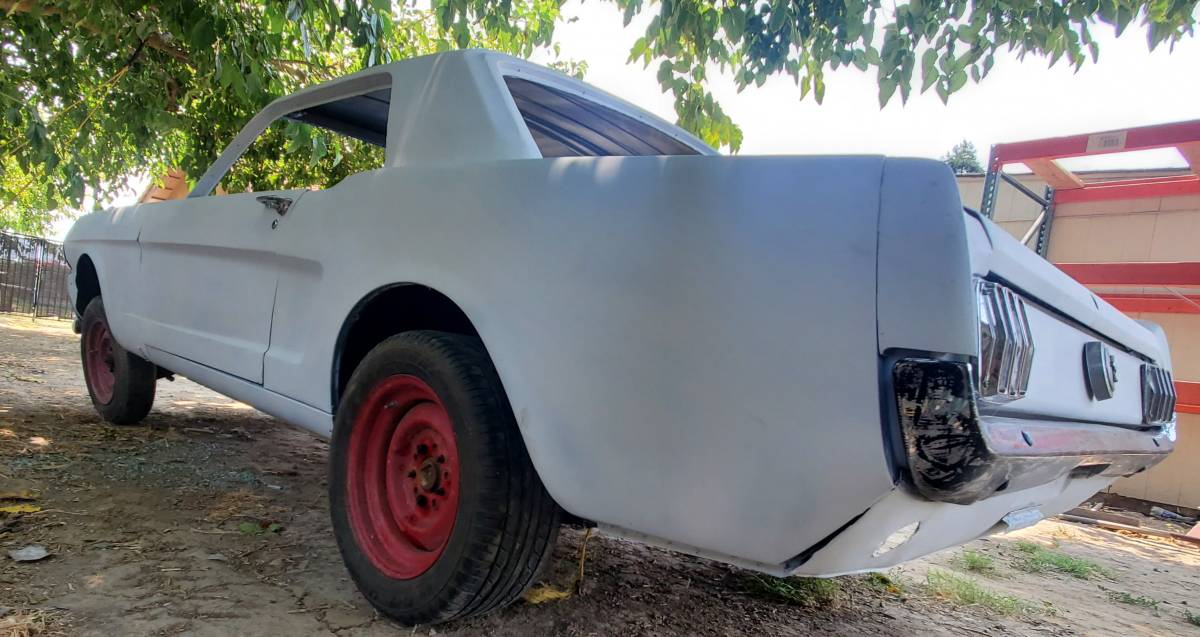 Ford-Mustang-1966-grey-4