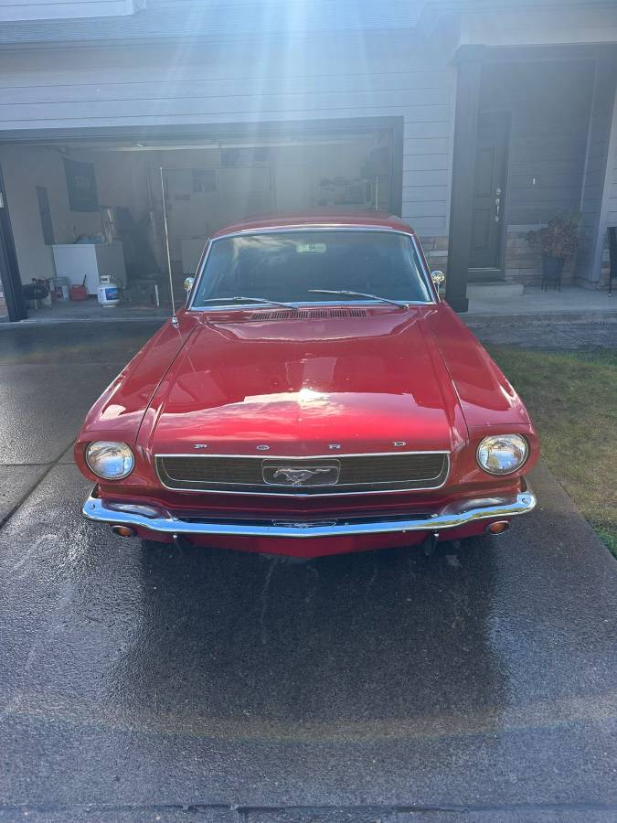 Ford-Mustang-1966-red