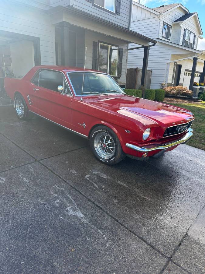 Ford-Mustang-1966-red-3