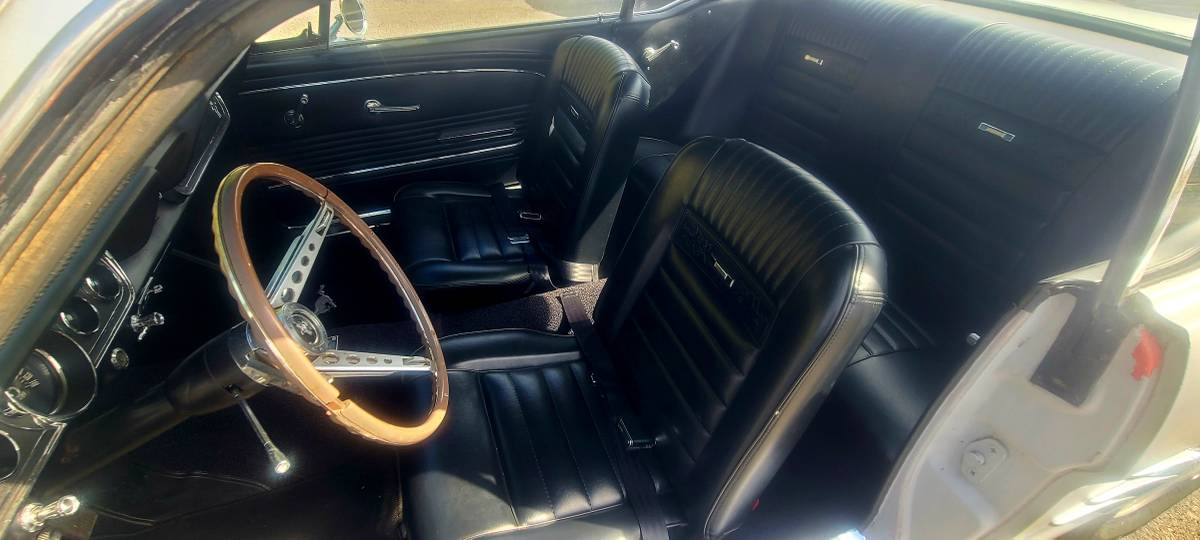 Ford-Mustang-1966-silver-4