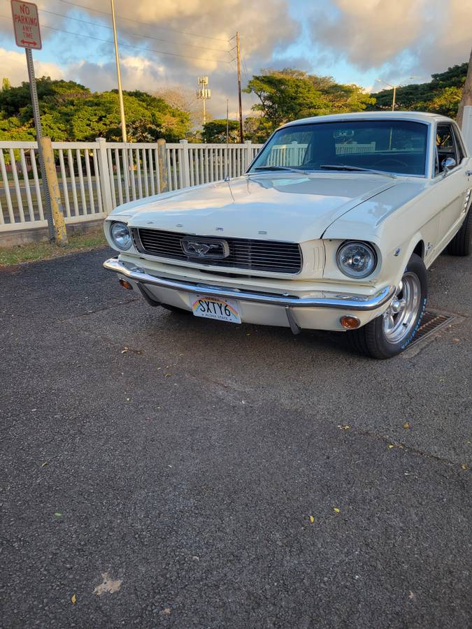 Ford-Mustang-1966-white