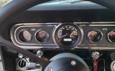 Ford-Mustang-1966-white-9