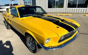 Ford-Mustang-1967-Classic-Car-16