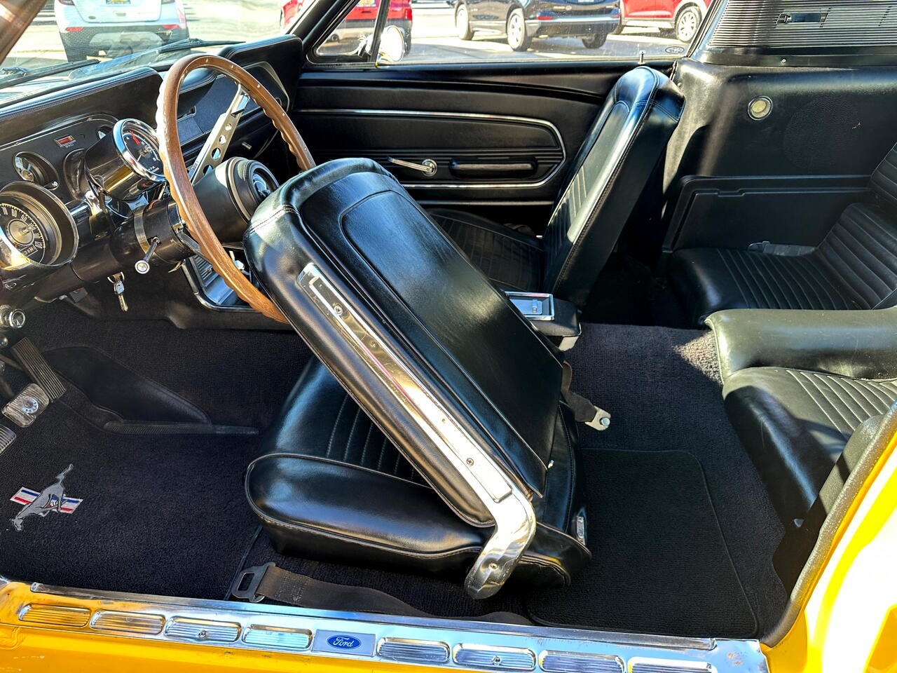 Ford-Mustang-1967-Classic-Car-23