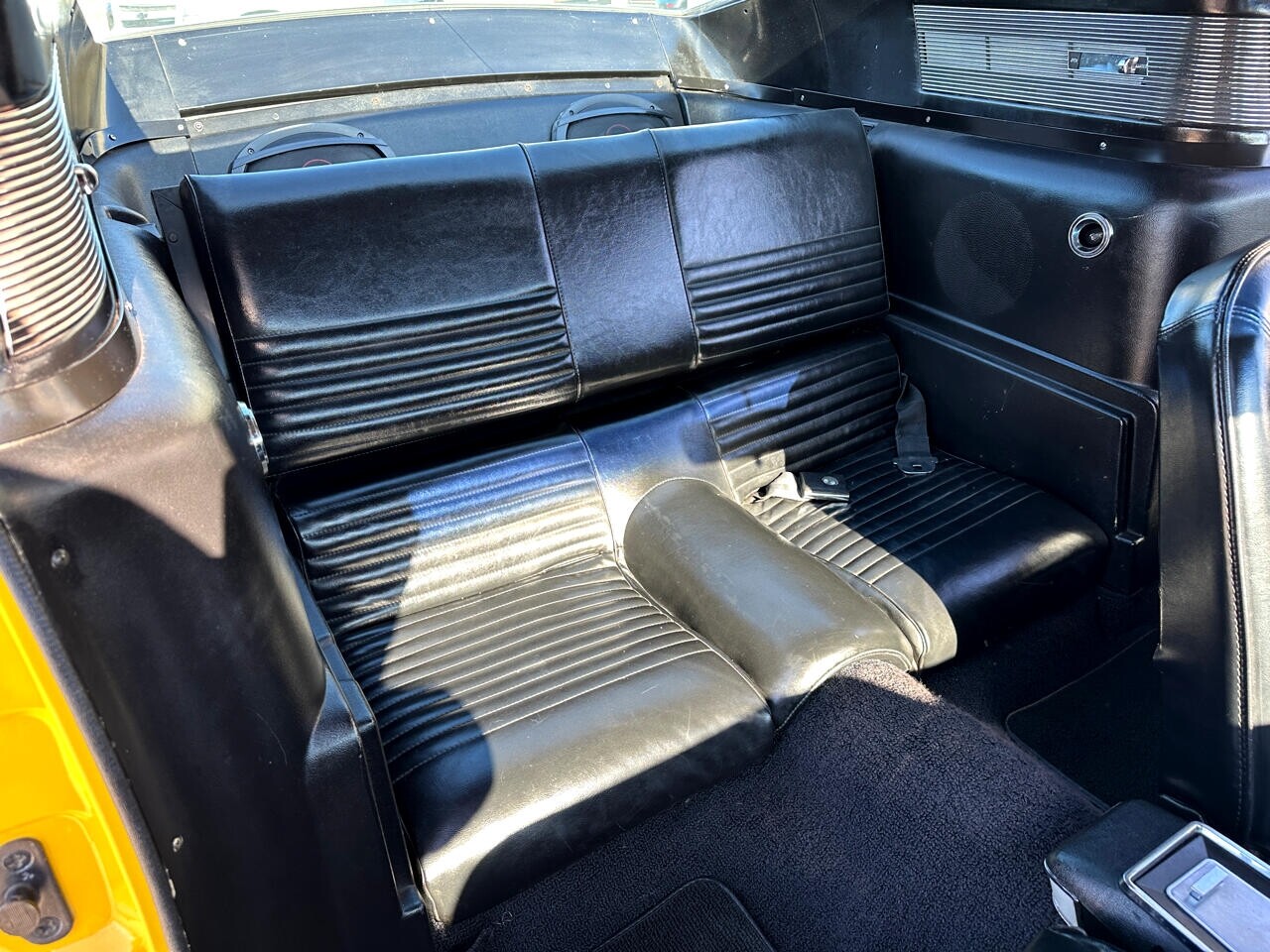 Ford-Mustang-1967-Classic-Car-24
