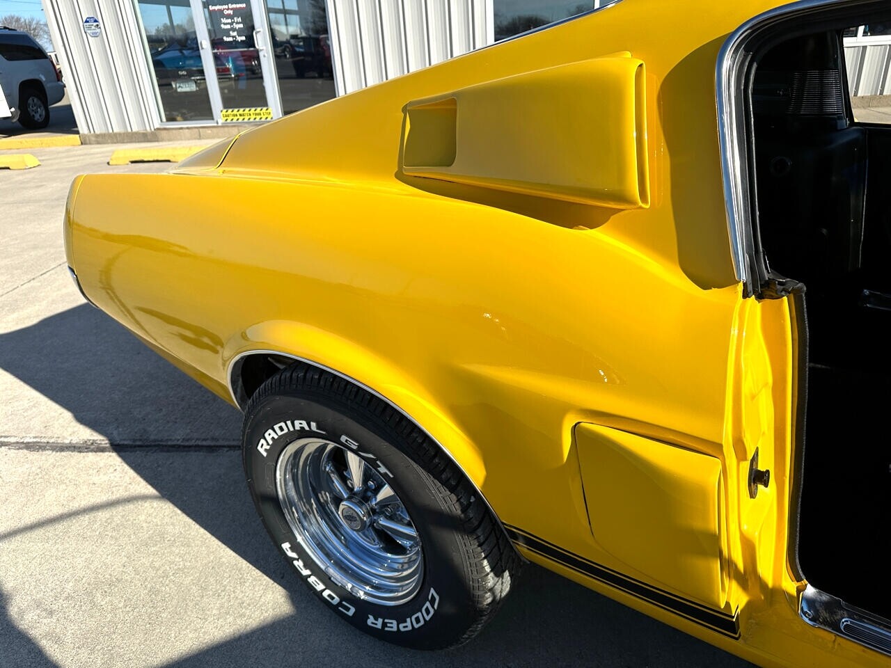 Ford-Mustang-1967-Classic-Car-27