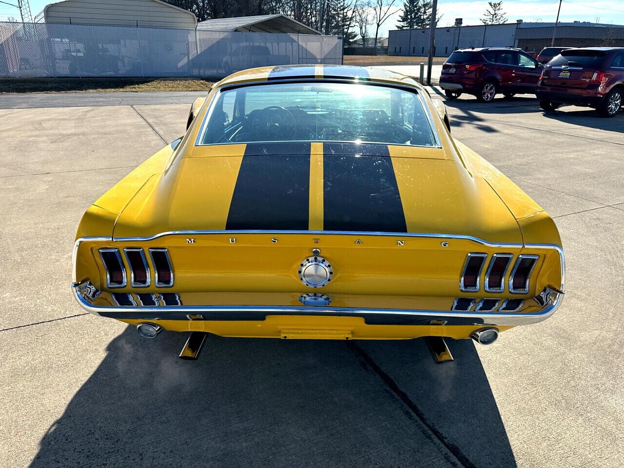 Ford-Mustang-1967-Classic-Car-35