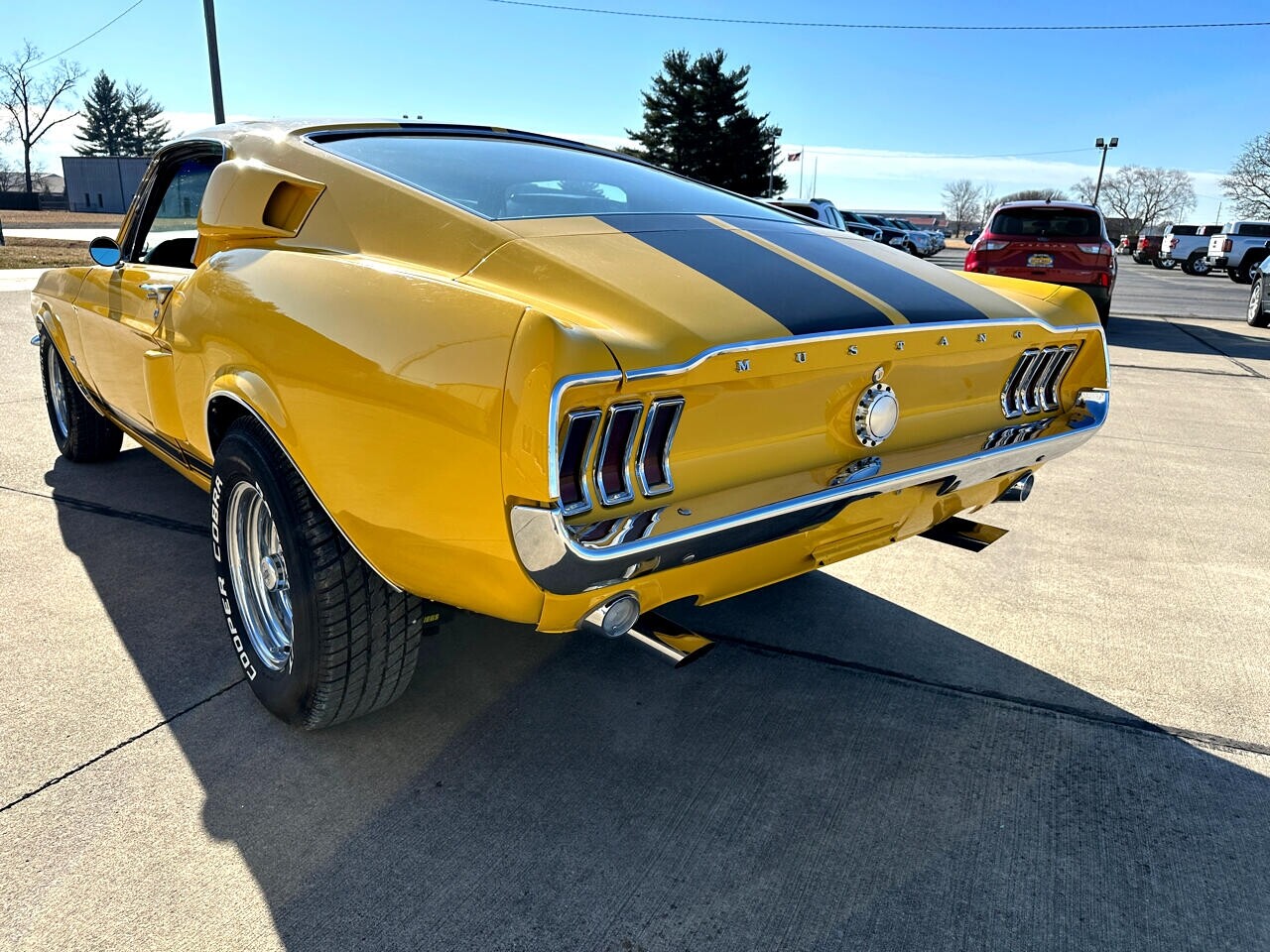 Ford-Mustang-1967-Classic-Car-37