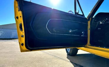 Ford-Mustang-1967-Classic-Car-39