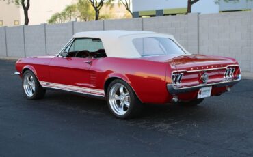 Ford-Mustang-1967-Convertible-11