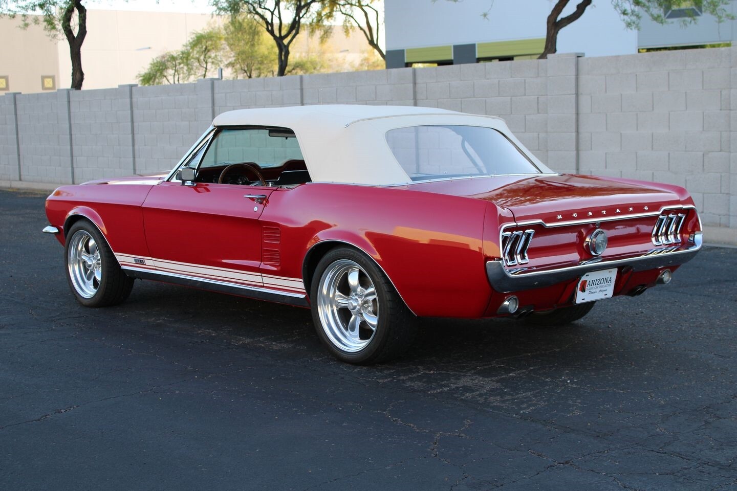 Ford-Mustang-1967-Convertible-11