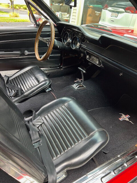 Ford-Mustang-1967-Convertible-15