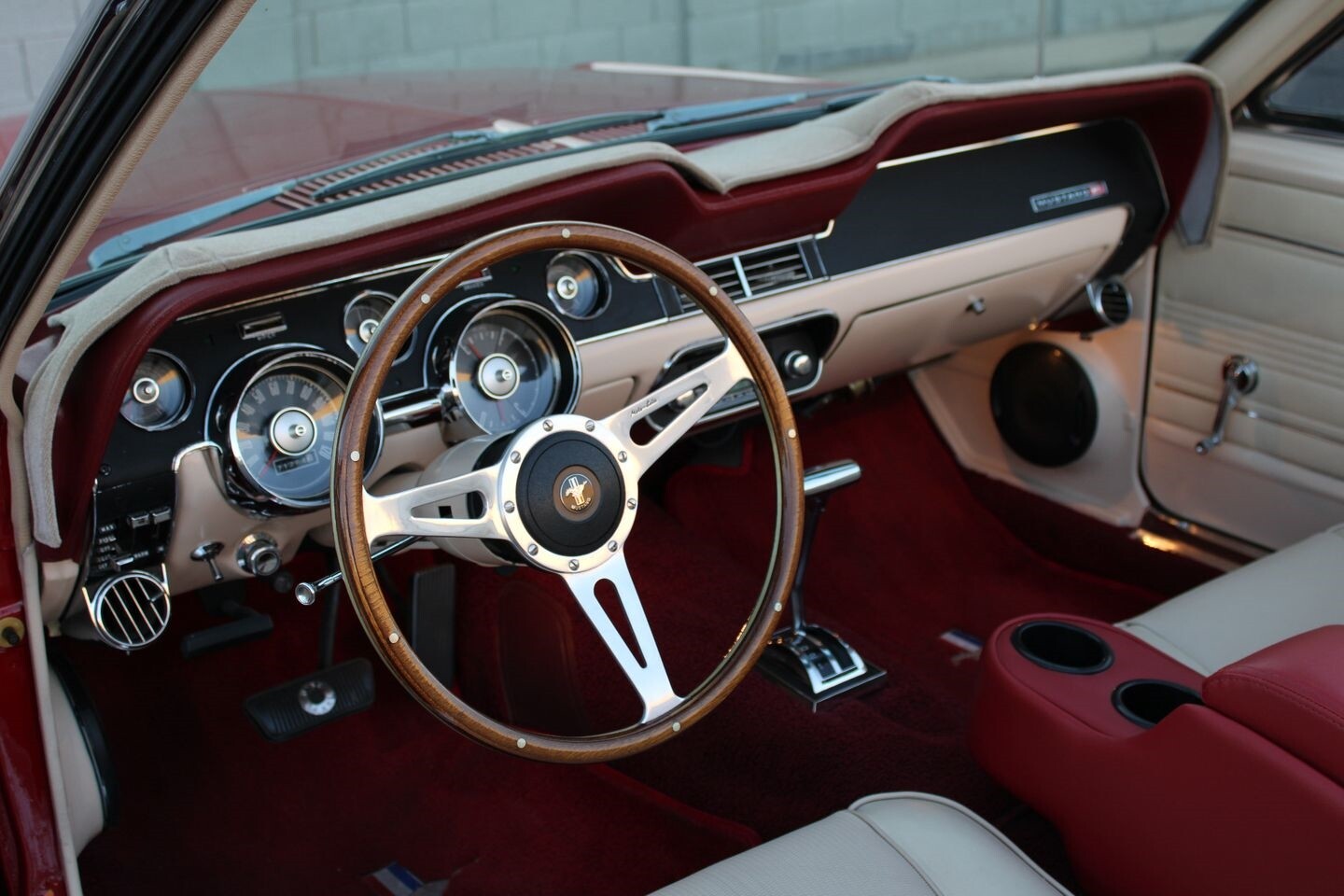 Ford-Mustang-1967-Convertible-33