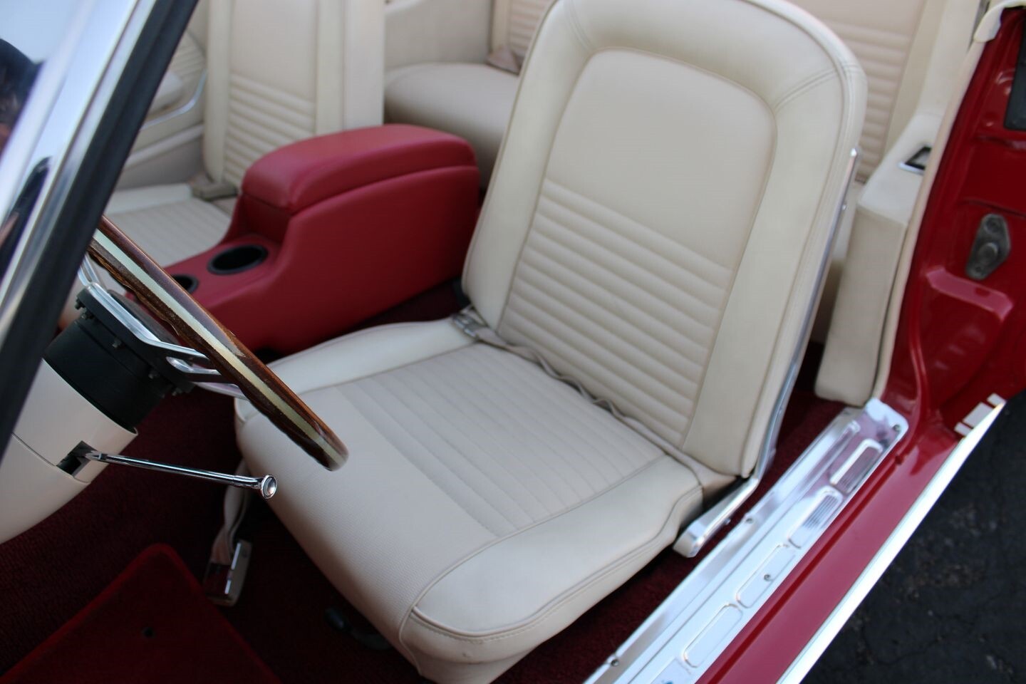 Ford-Mustang-1967-Convertible-35