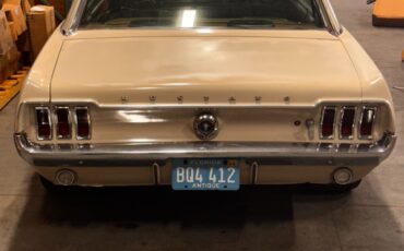 Ford-Mustang-1967-Coupe-1
