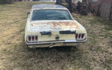 Ford-Mustang-1967-Coupe-1