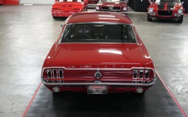 Ford-Mustang-1967-Coupe-13
