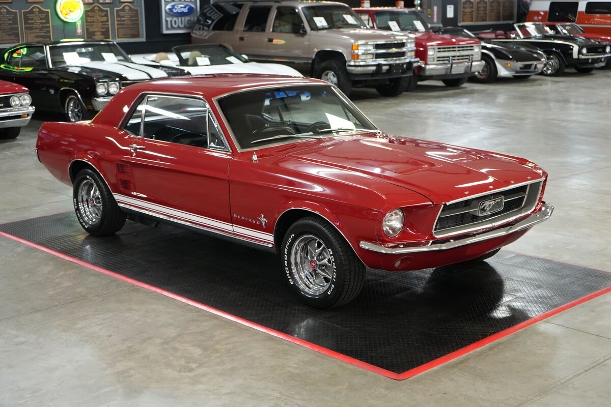 Ford-Mustang-1967-Coupe-16