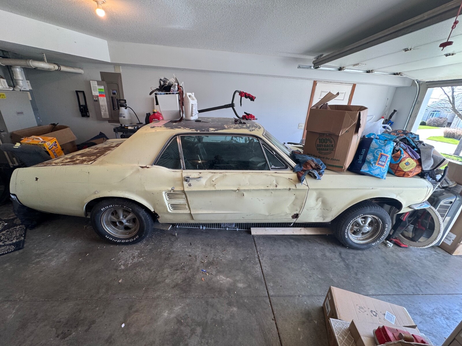 Ford-Mustang-1967-Coupe-17