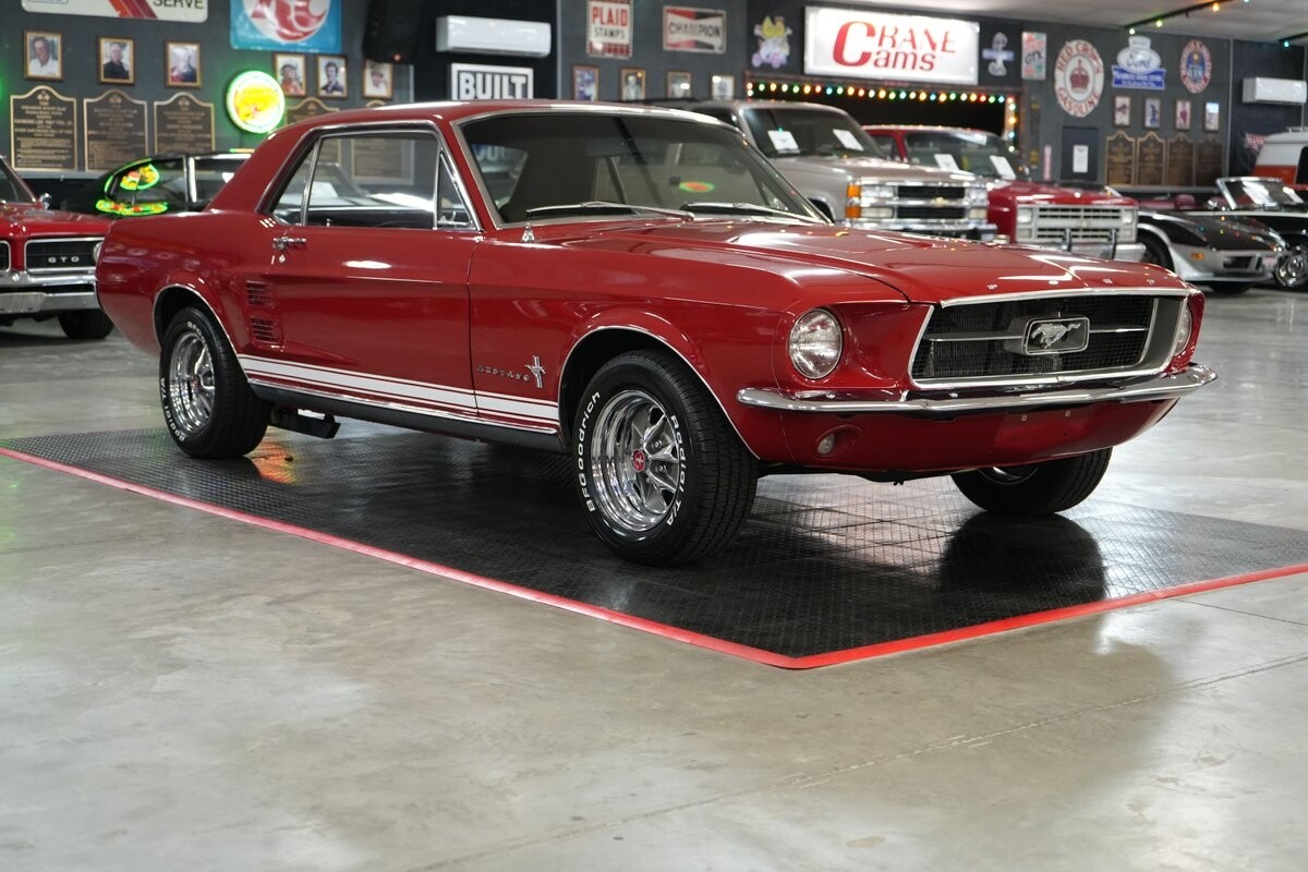 Ford-Mustang-1967-Coupe-24