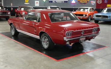 Ford-Mustang-1967-Coupe-3