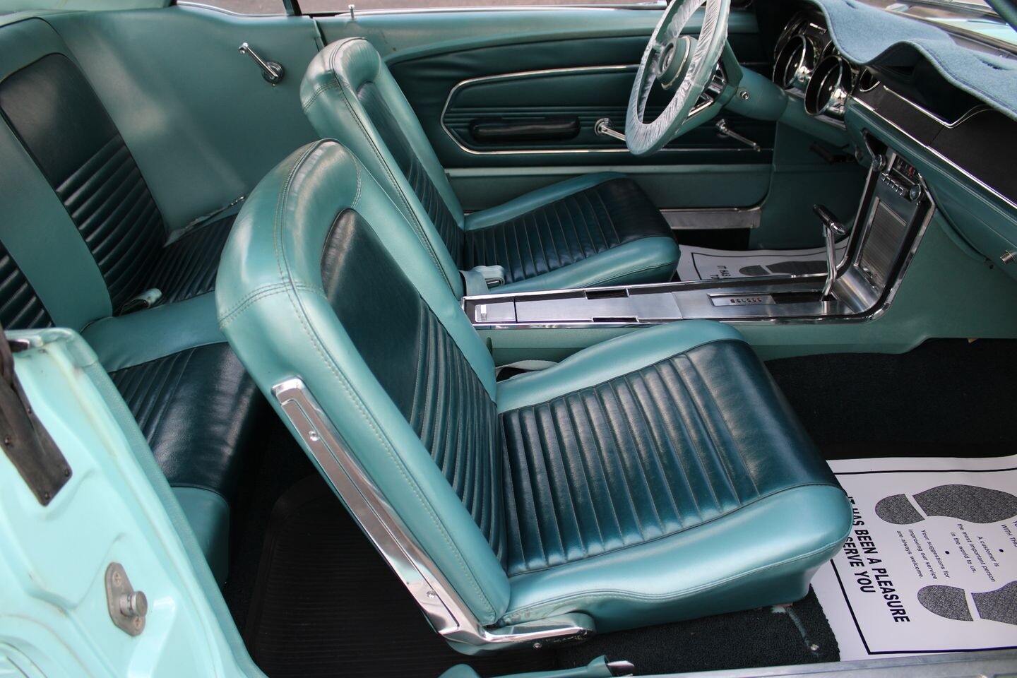 Ford-Mustang-1967-Coupe-39