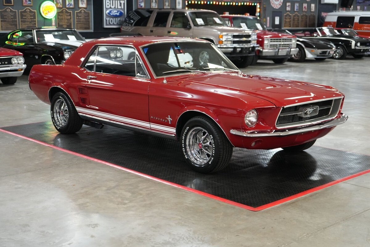 Ford-Mustang-1967-Coupe-7