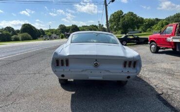 Ford-Mustang-1967-Fastback-2